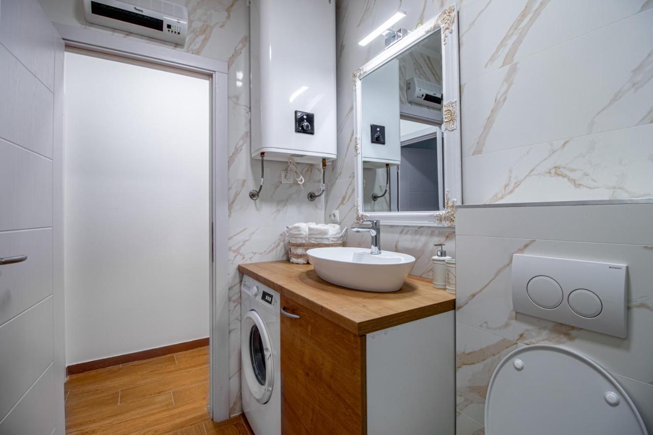 Apartments Euphoria East Rijeka Luaran gambar