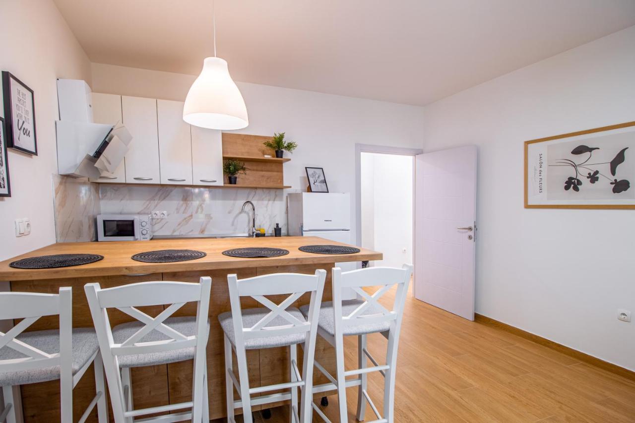 Apartments Euphoria East Rijeka Luaran gambar